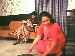 Mallu Maid Cleavage Show Free Indian Porn A8...
